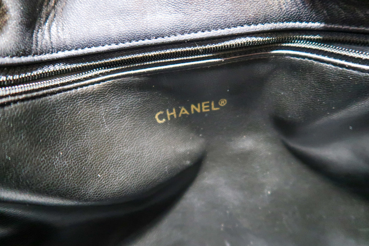 Chanel Vintage Tote Bag – Black Quilted Lambskin with Round CC Logo