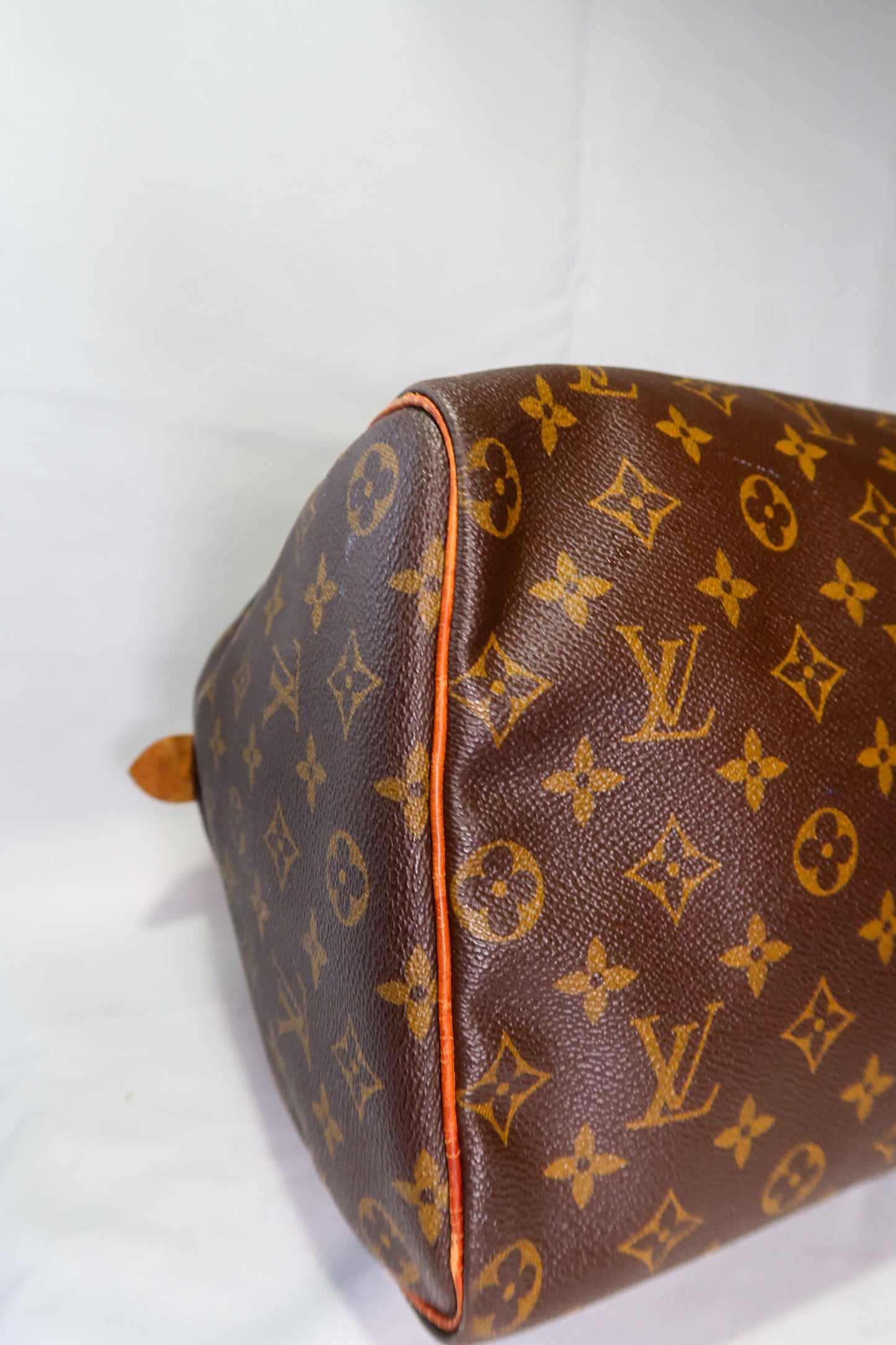 Louis Vuitton Vintage Monogram Speedy 40 Bag