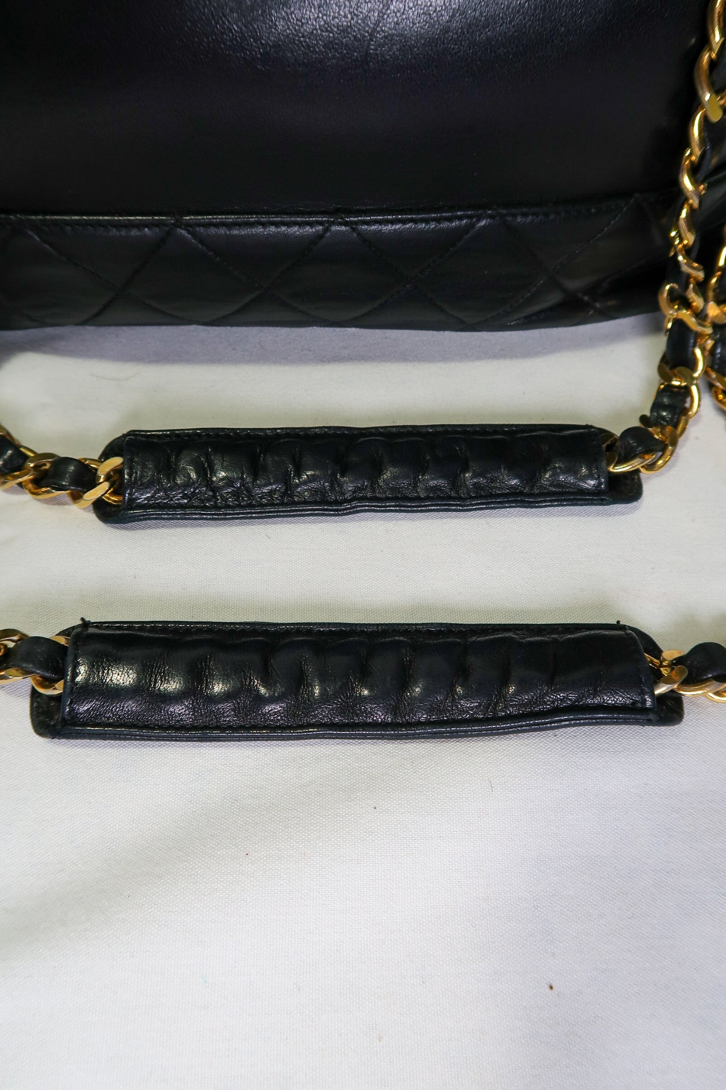 Chanel Vintage Tote Bag – Black Quilted Lambskin with Round CC Logo