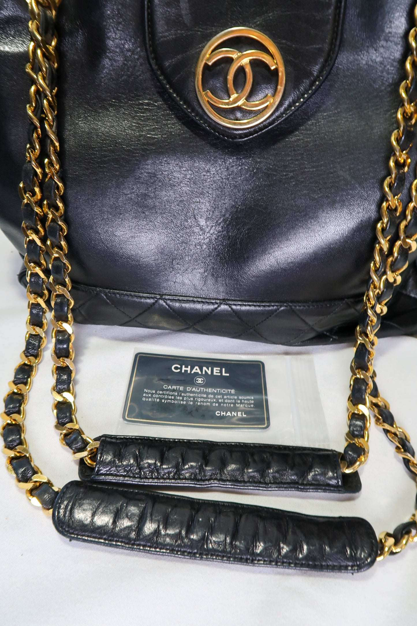 Chanel Vintage Tote Bag – Black Quilted Lambskin with Round CC Logo
