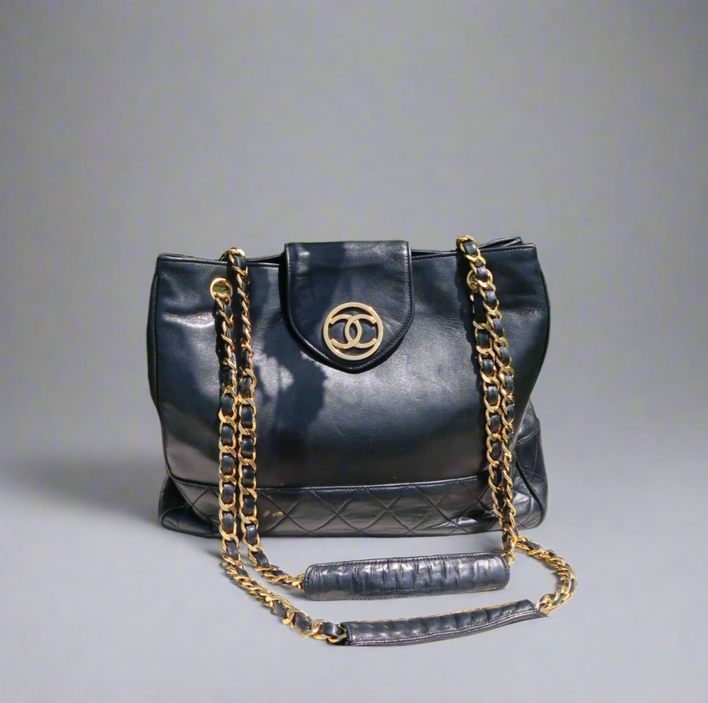 Chanel Vintage Tote Bag – Black Quilted Lambskin with Round CC Logo