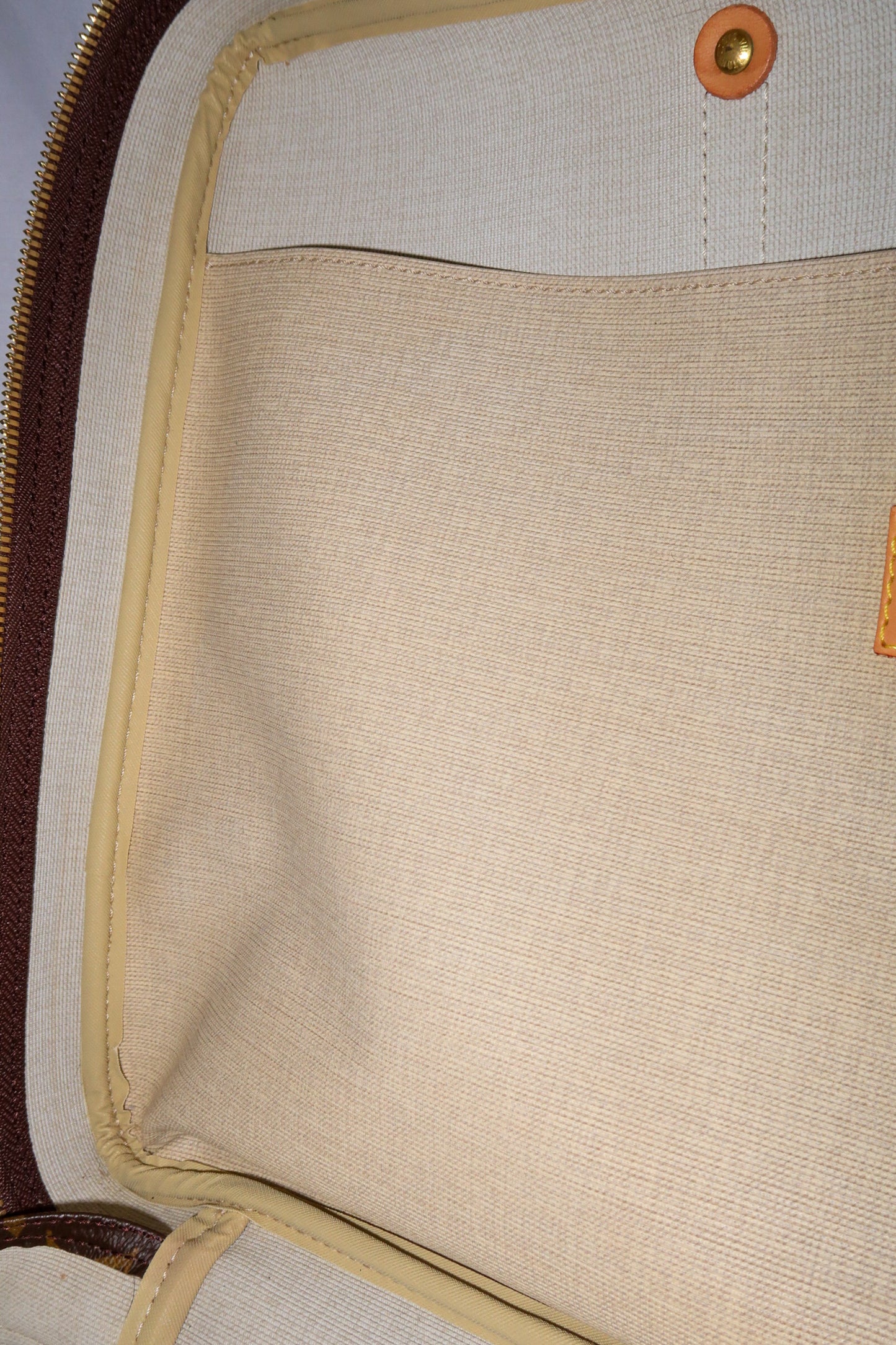 Louis Vuitton Sirius Handbag Monogram Canvas 55