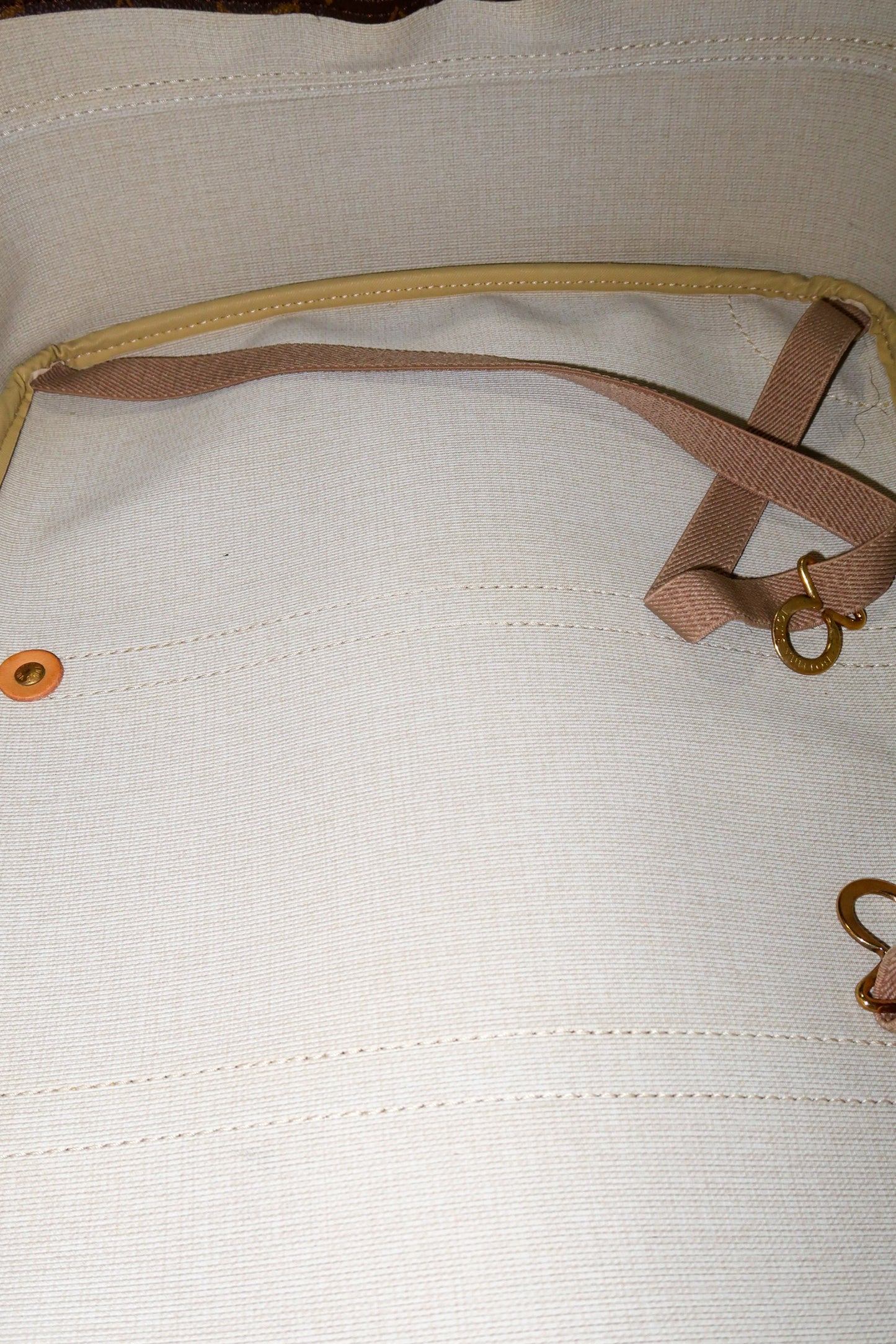 Louis Vuitton Sirius Handbag Monogram Canvas 55