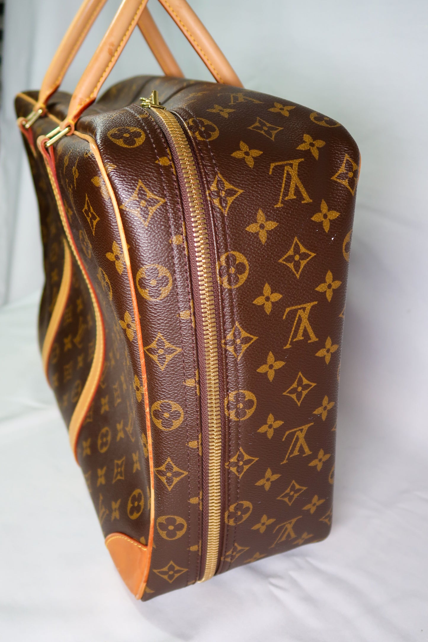 Louis Vuitton Sirius Handbag Monogram Canvas 55