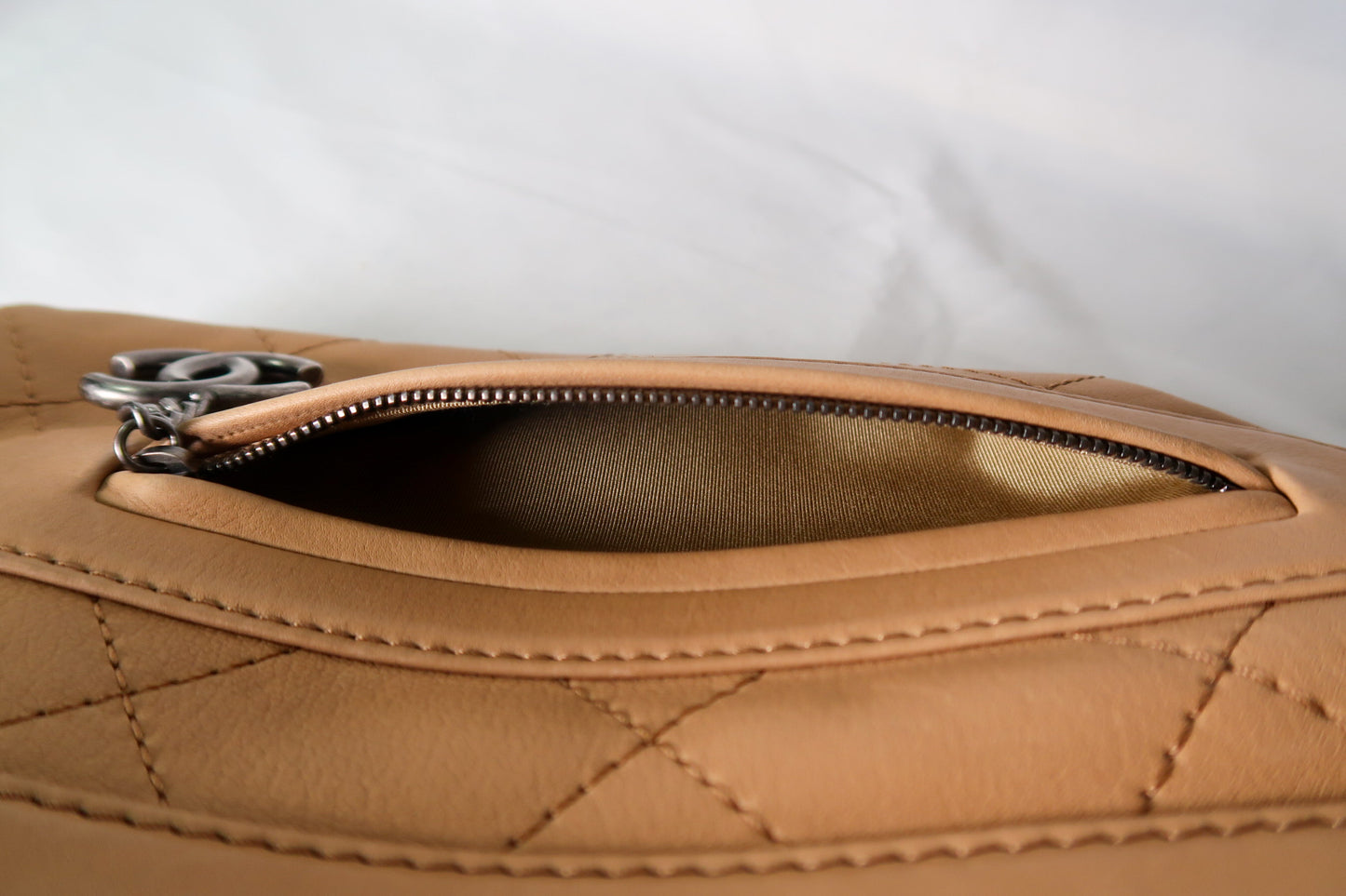 Chanel Hobo w/ Chain Beige/ Tan