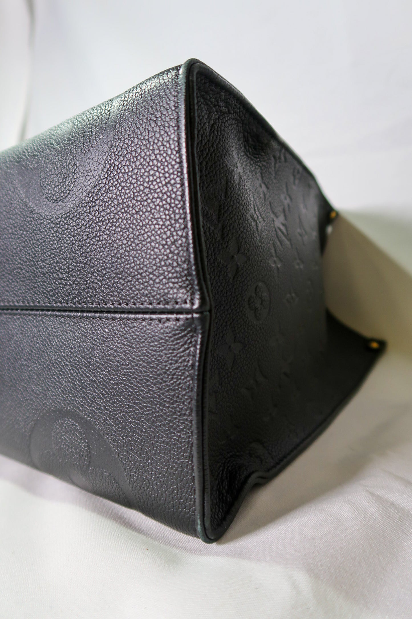 Louis Vuitton Monogram Empreinte OnTheGo GM