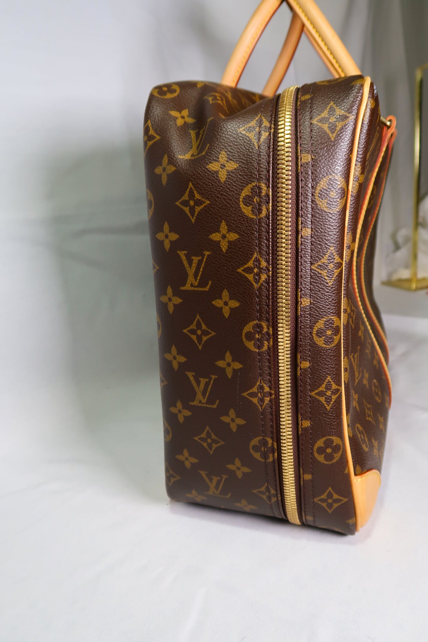 Louis Vuitton Sirius Handbag Monogram Canvas 55