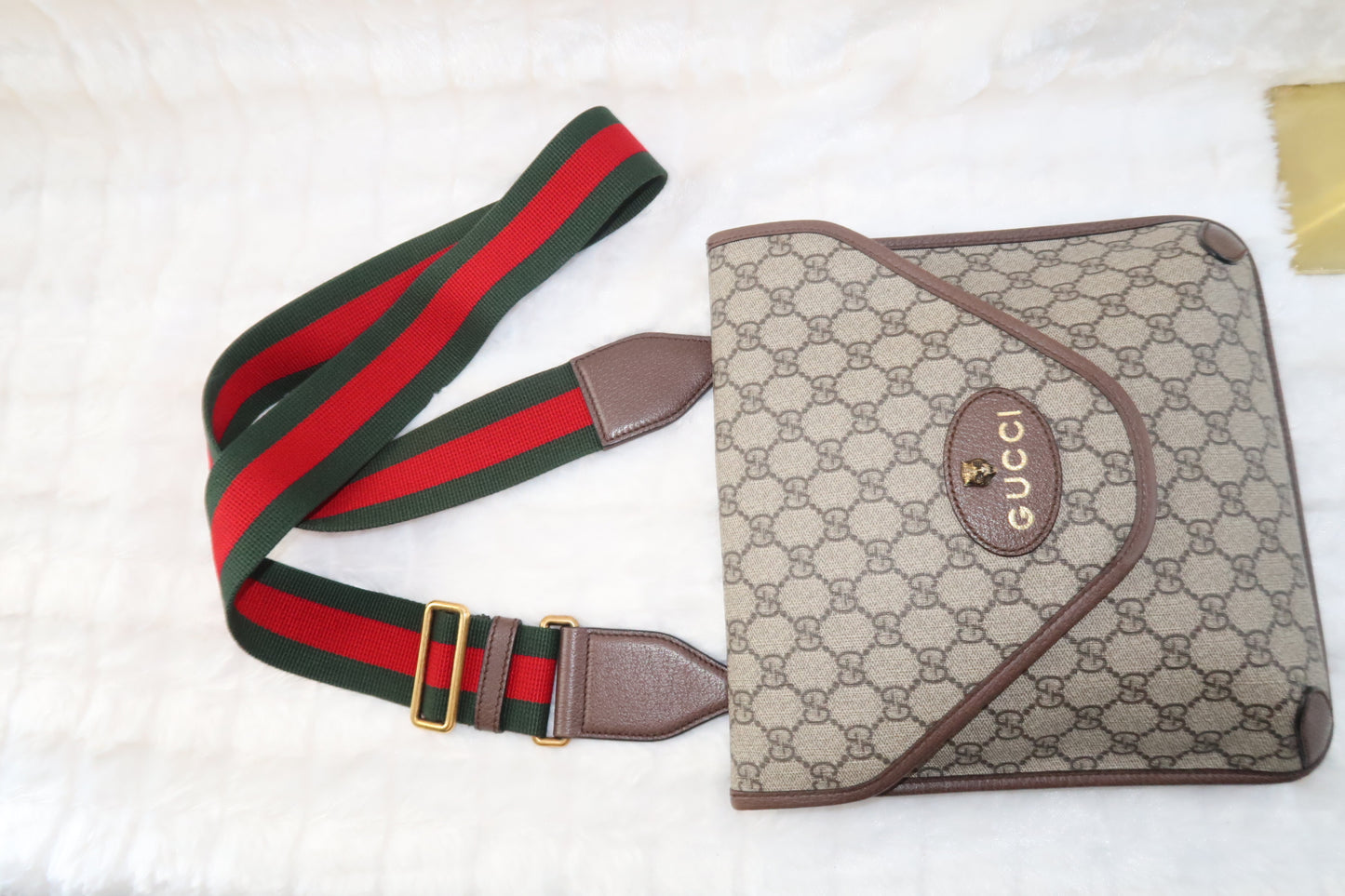 Gucci Neo Vintage Medium GG Supreme Canvas Leather Messenger Bag