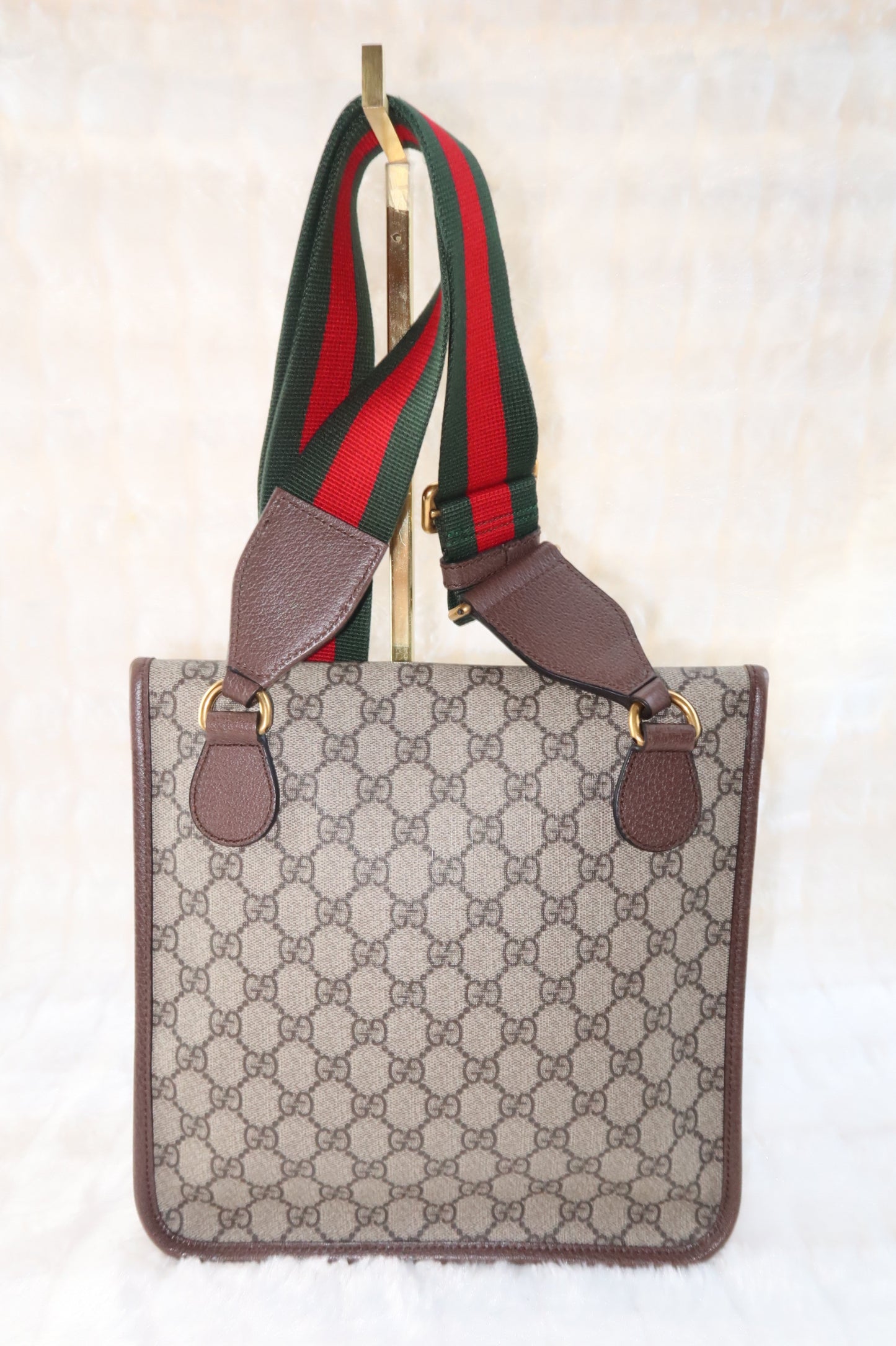 Gucci Neo Vintage Medium GG Supreme Canvas Leather Messenger Bag