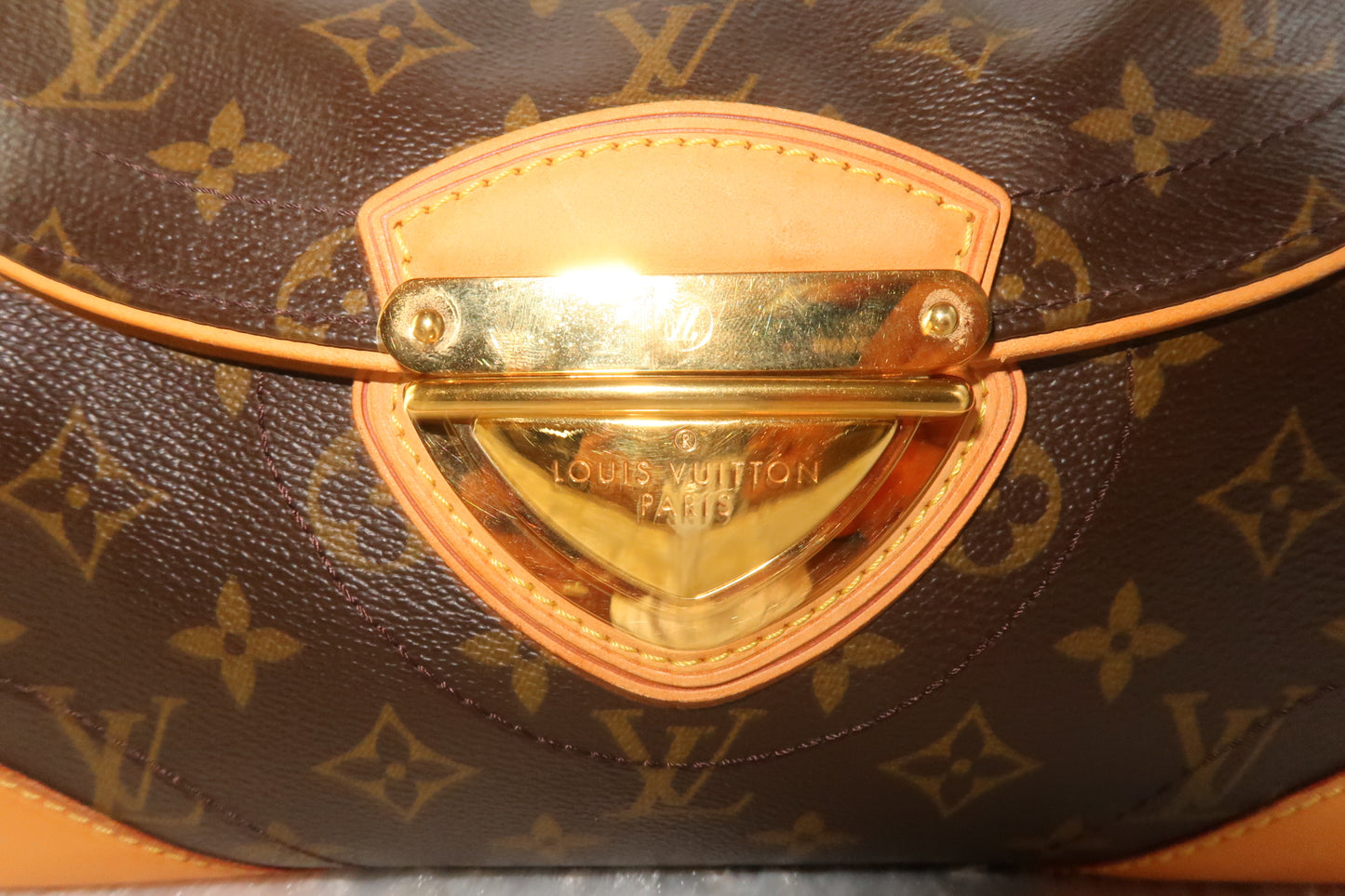 LV Monogram Beverly MM