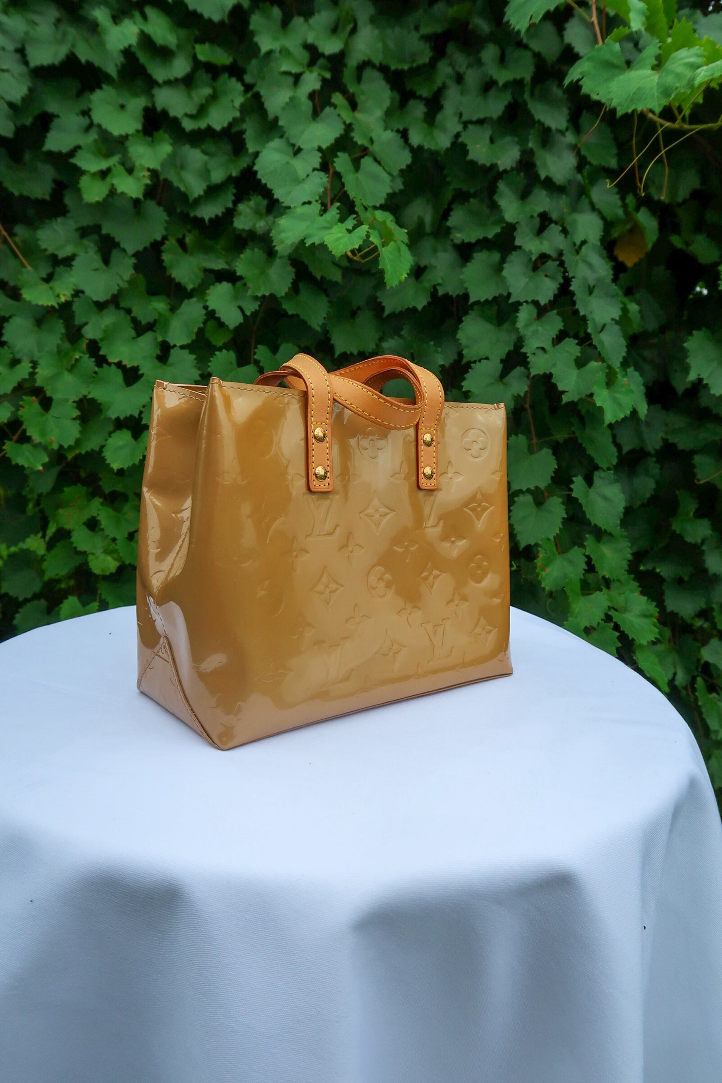 Louis Vuitton Vernis Reade PM Tote