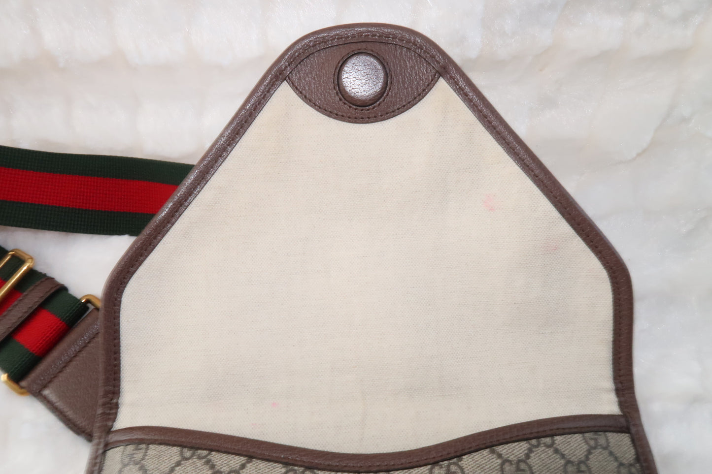 Gucci Neo Vintage Medium GG Supreme Canvas Leather Messenger Bag