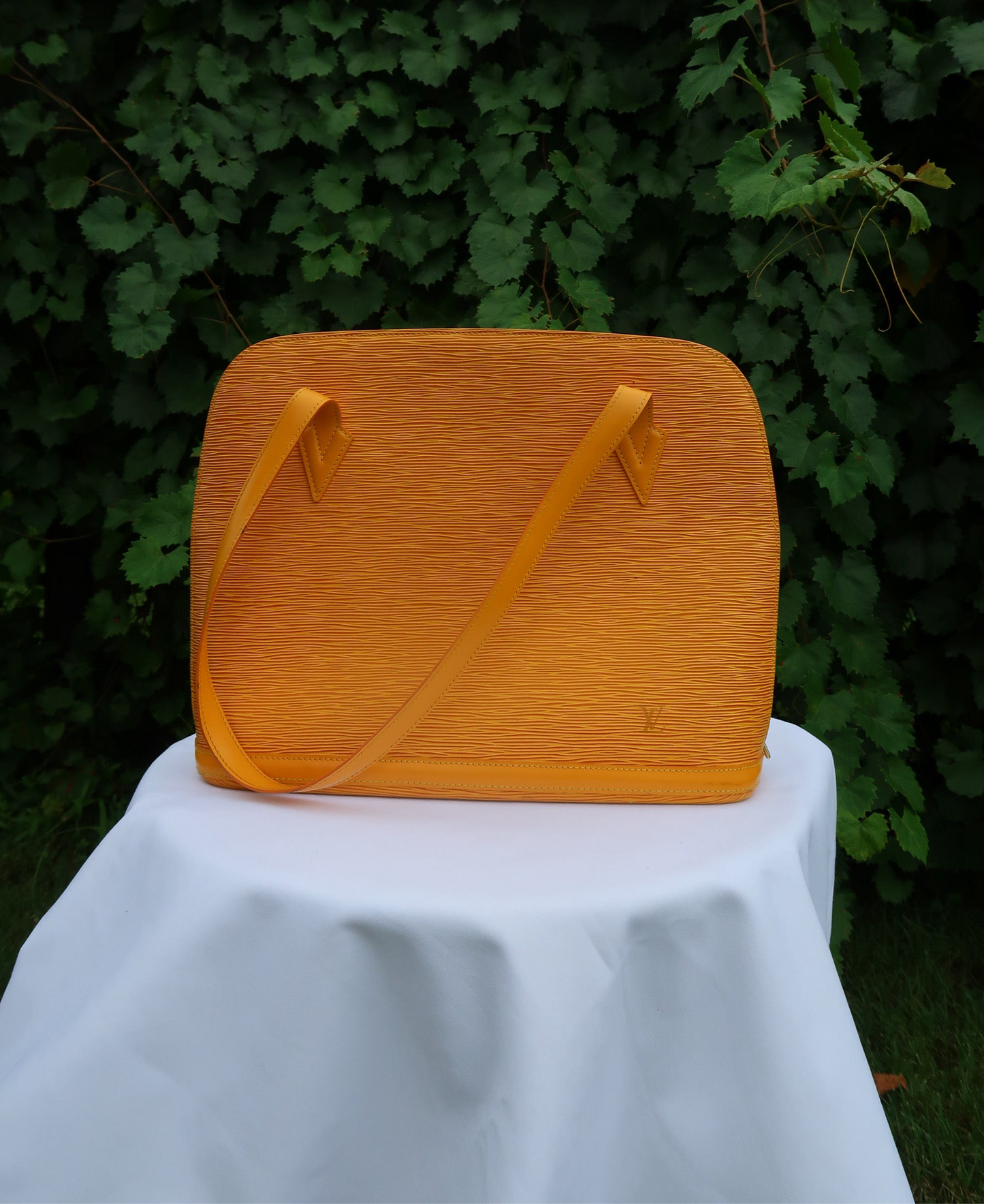 Louis Vuttion Epi Leather Lussac Vintage