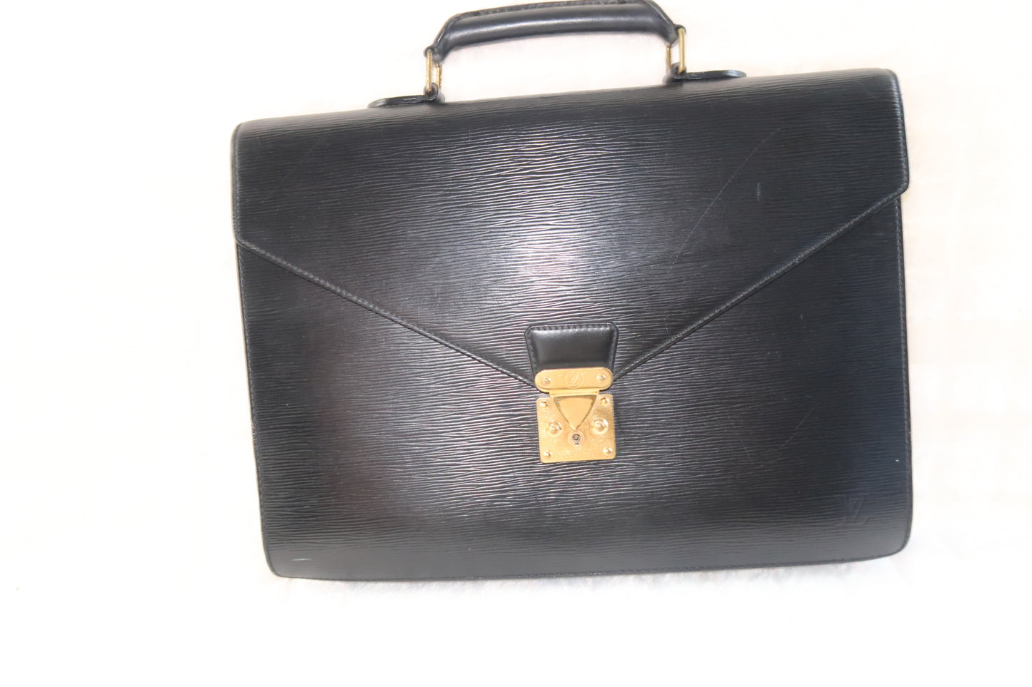 LV Epi Leather Serviette Conseiller